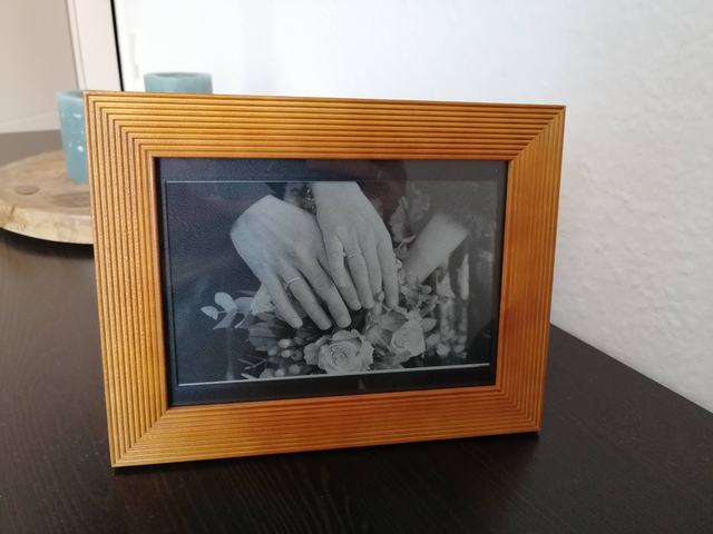 E Paper Picture Frame