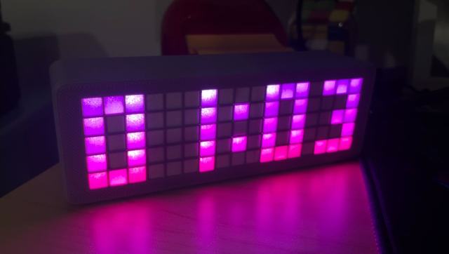 ESP32 Lazy Grid Clock